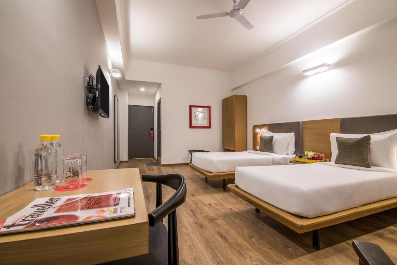 Oyo Townhouse 028 Corporate Suite Нойда Екстер'єр фото