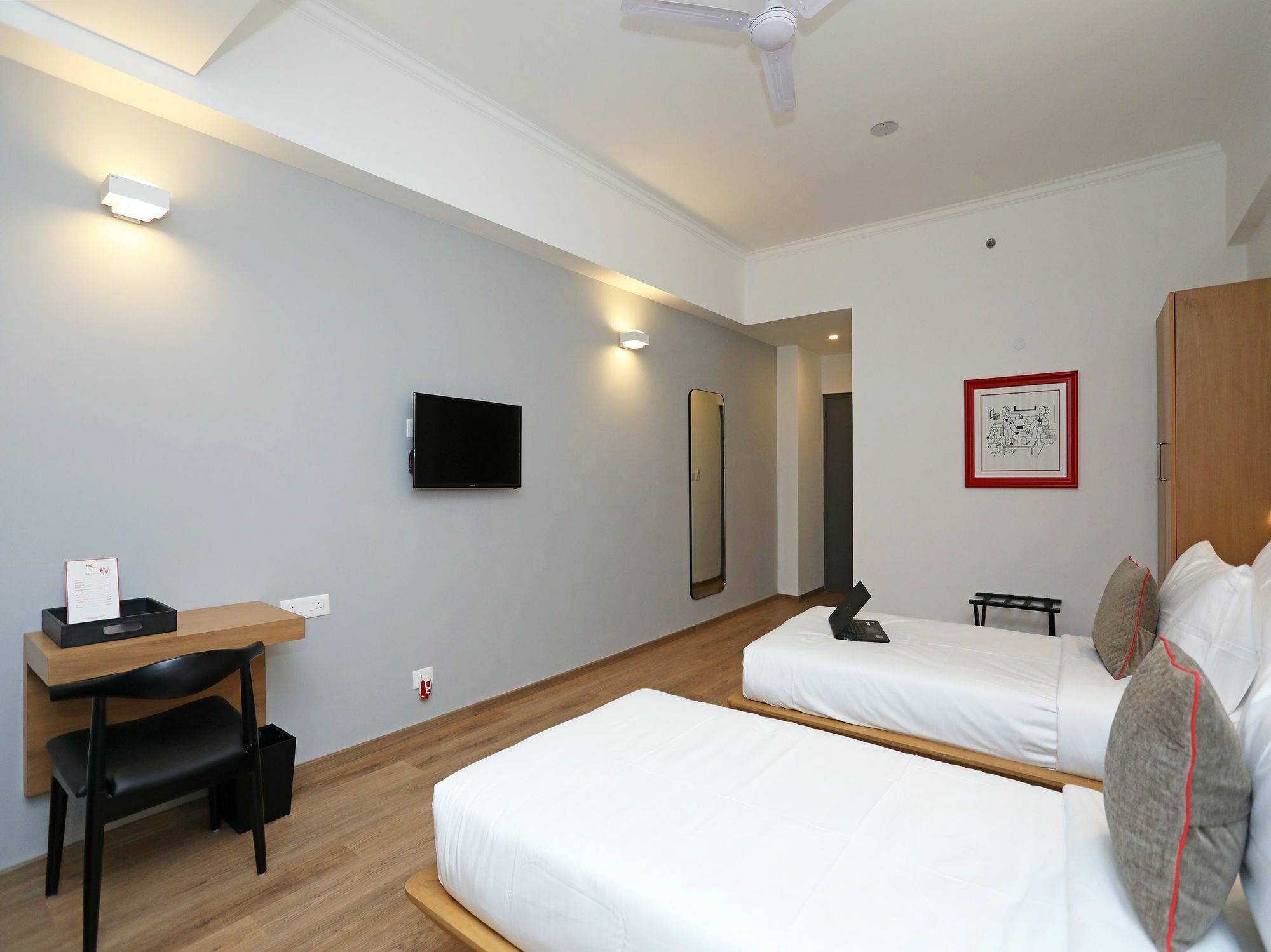 Oyo Townhouse 028 Corporate Suite Нойда Екстер'єр фото