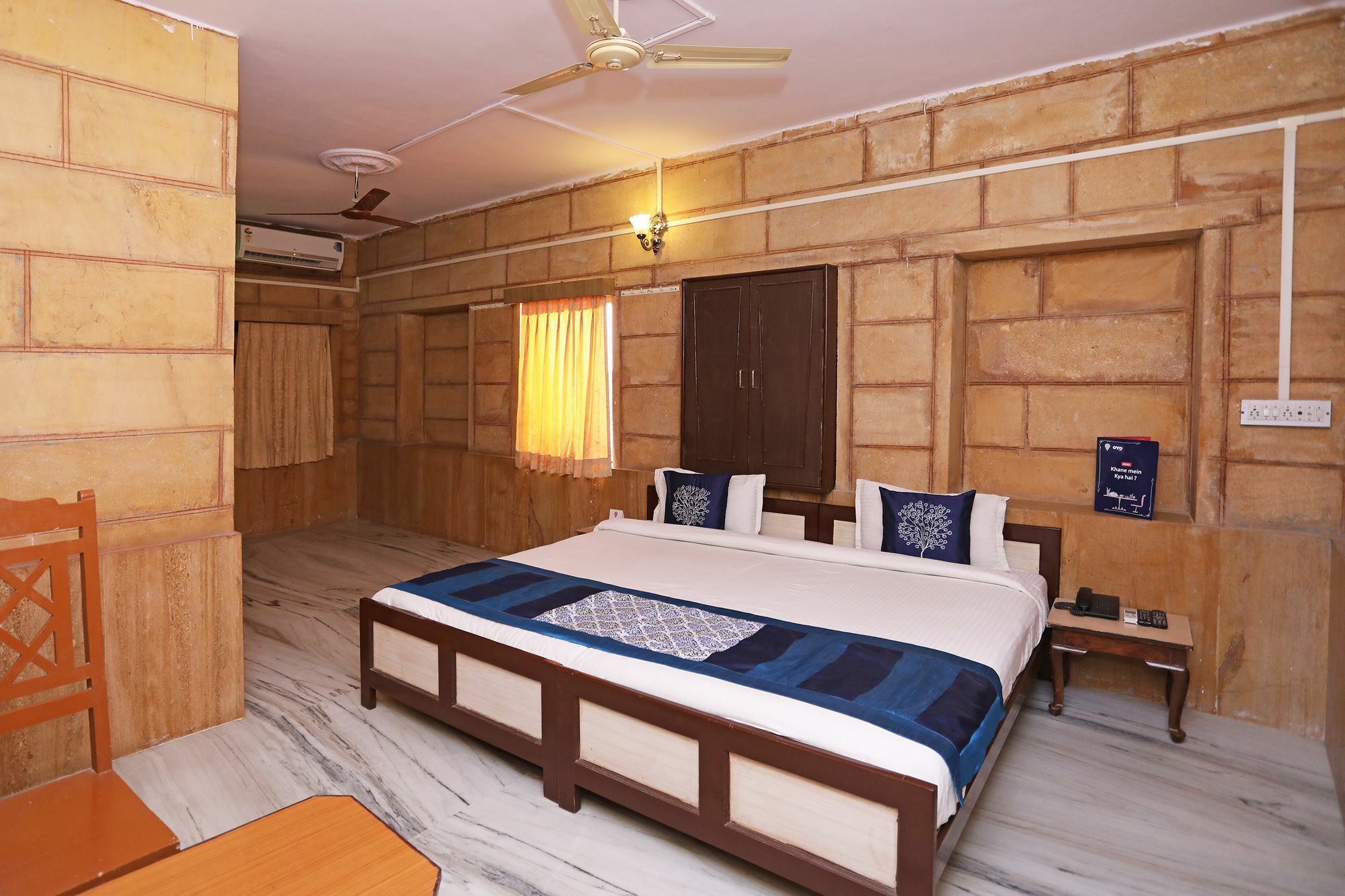 Oyo Townhouse 028 Corporate Suite Нойда Екстер'єр фото