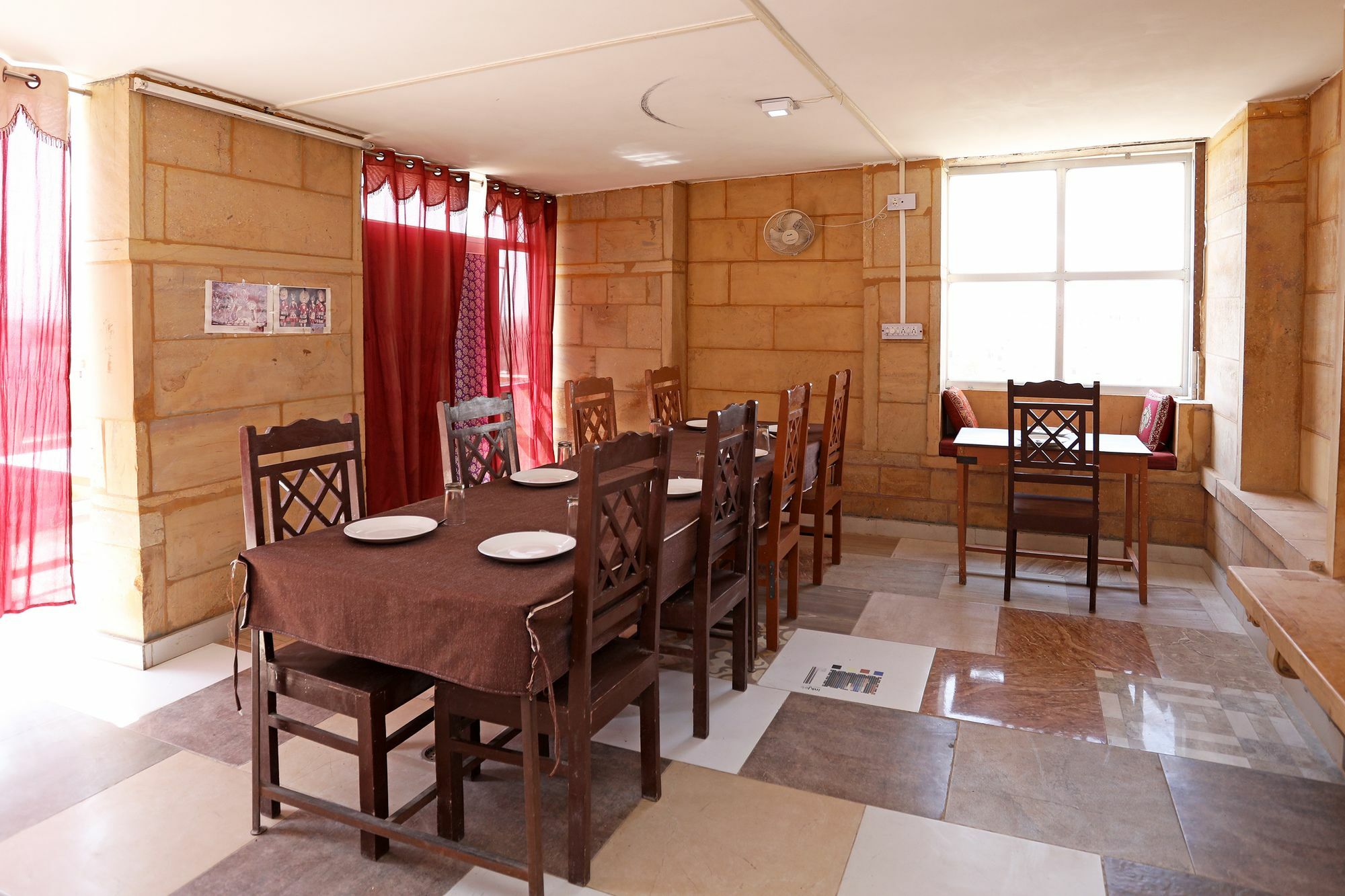 Oyo Townhouse 028 Corporate Suite Нойда Екстер'єр фото