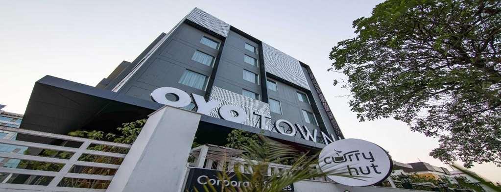 Oyo Townhouse 028 Corporate Suite Нойда Екстер'єр фото